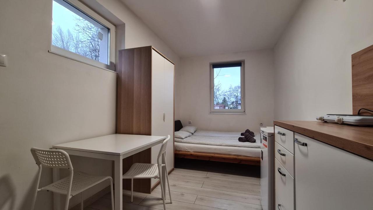 Апартаменты Studio I Pokoje I Pokoje Z Lazienkami Гданьск Экстерьер фото