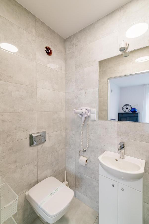 Апартаменты Studio I Pokoje I Pokoje Z Lazienkami Гданьск Экстерьер фото
